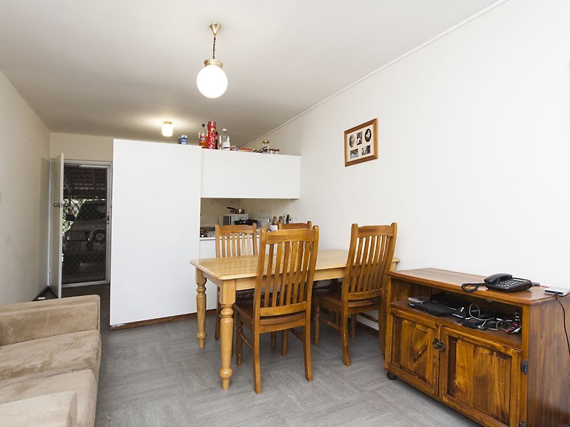 17/379 Hector Street, Yokine WA 6060