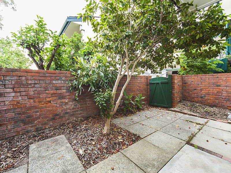 17/379 Hector Street, Yokine WA 6060