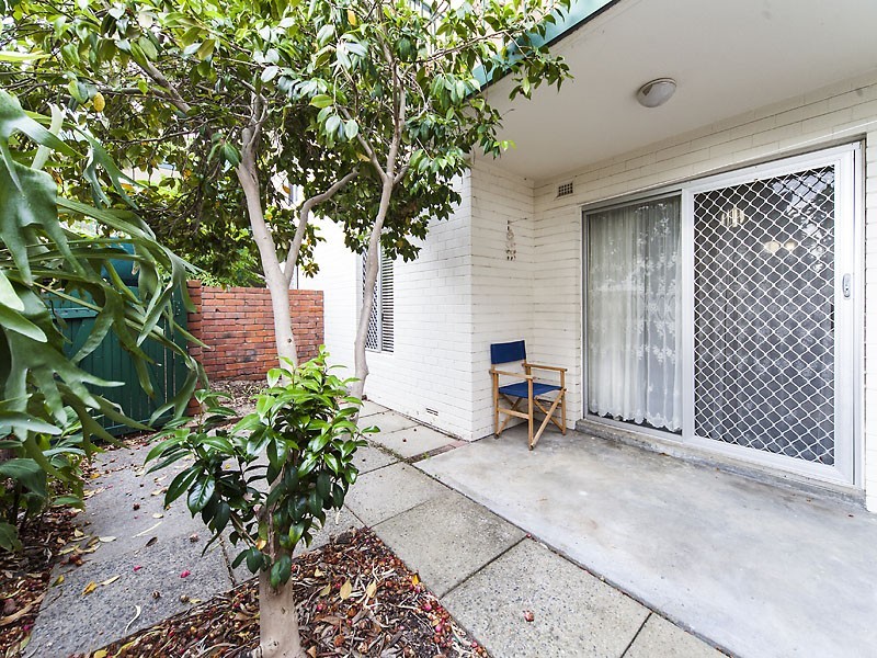 17/379 Hector Street, Yokine WA 6060