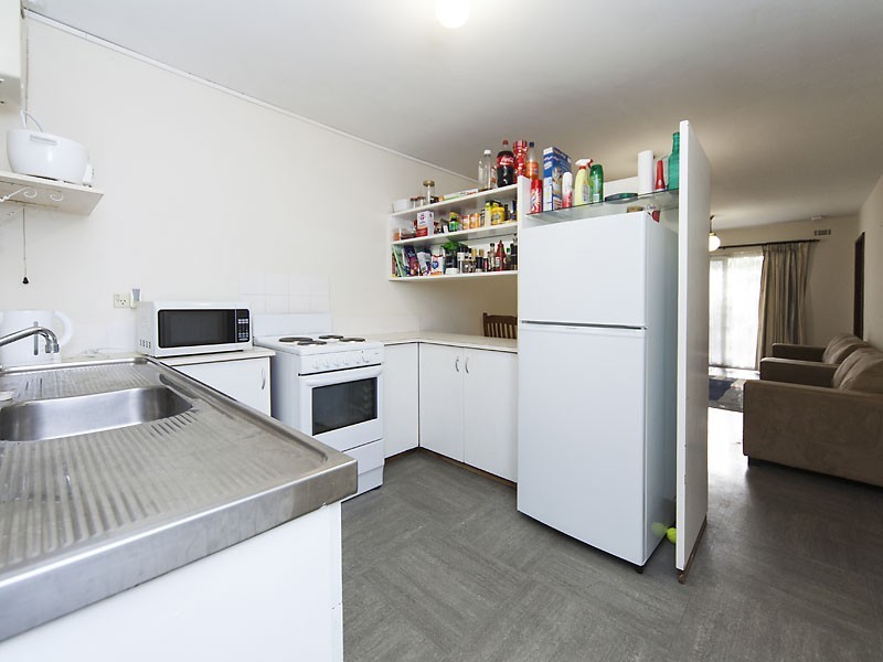 17/379 Hector Street, Yokine WA 6060