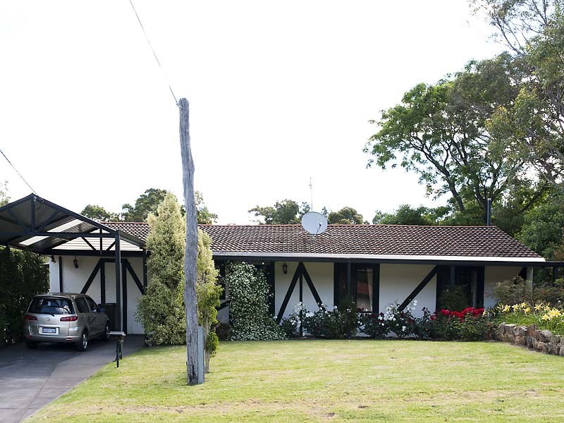 12 Carawatha Avenue, Mount Nasura WA 6112