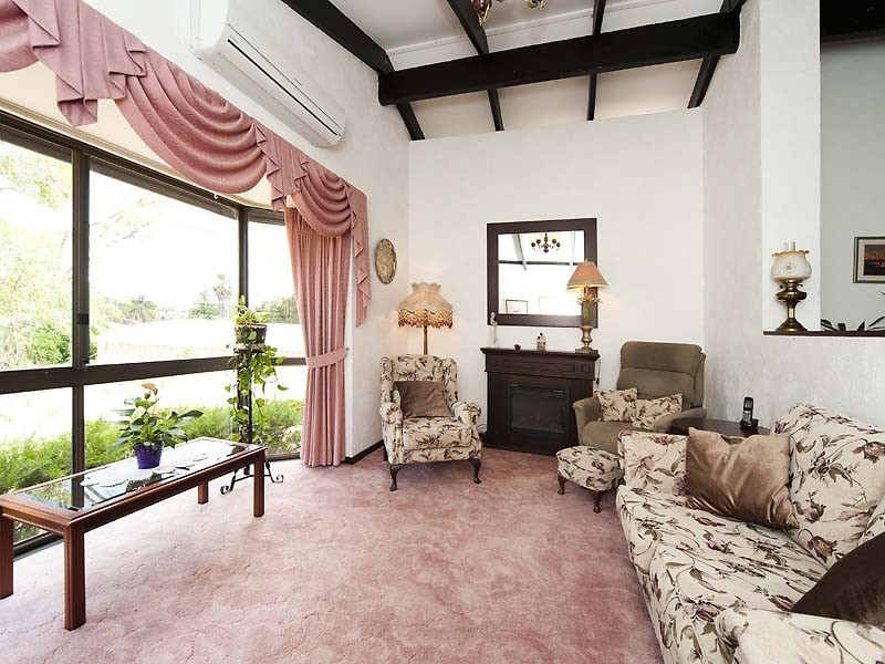 12 Carawatha Avenue, Mount Nasura WA 6112