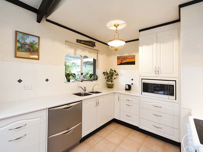 12 Carawatha Avenue, Mount Nasura WA 6112