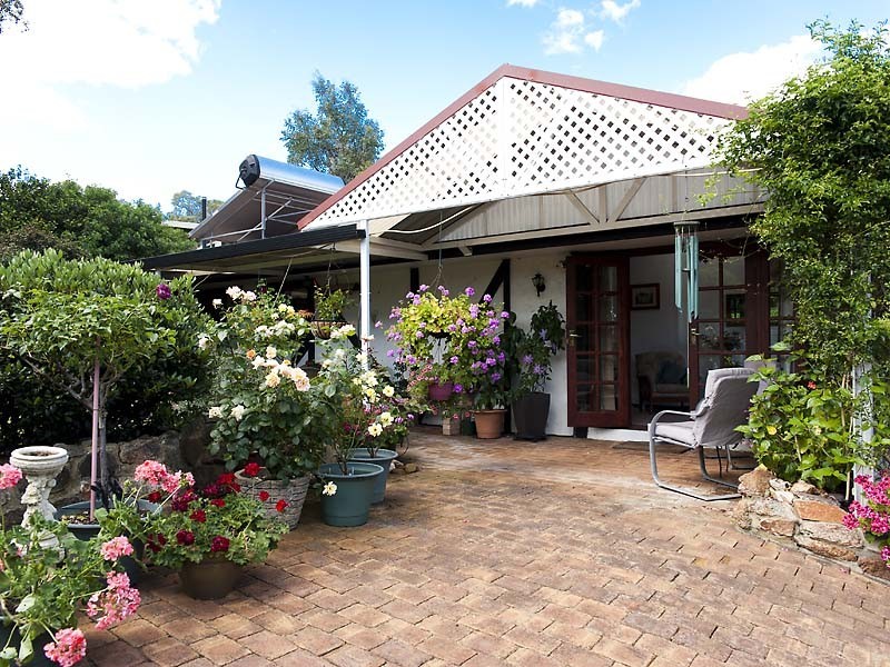 12 Carawatha Avenue, Mount Nasura WA 6112