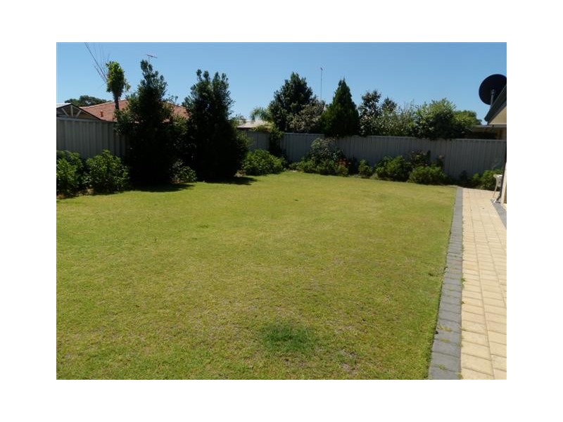 9 Enterprise Avenue, Falcon WA 6210