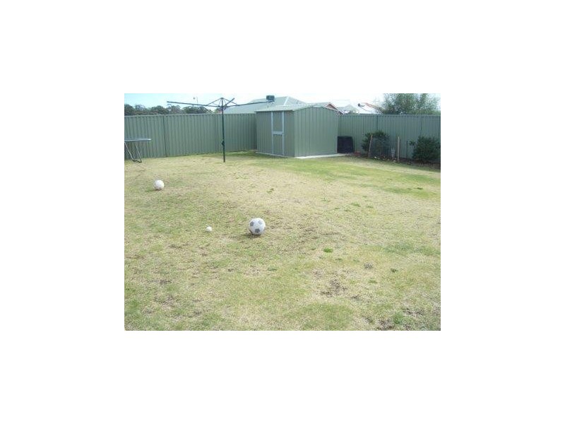 7 Jolly Rambler Boulevard, Ravenswood WA 6208