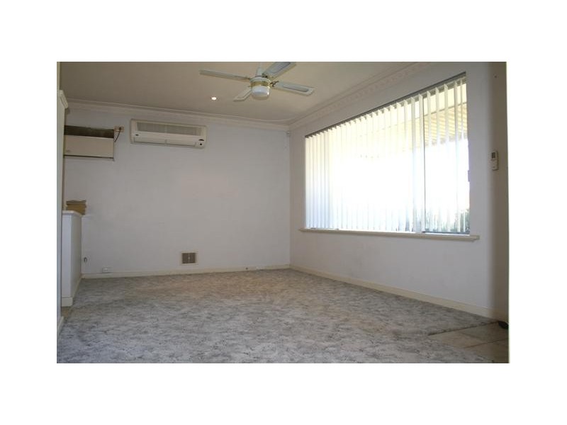 18 Kallang Road, Coodanup WA 6210
