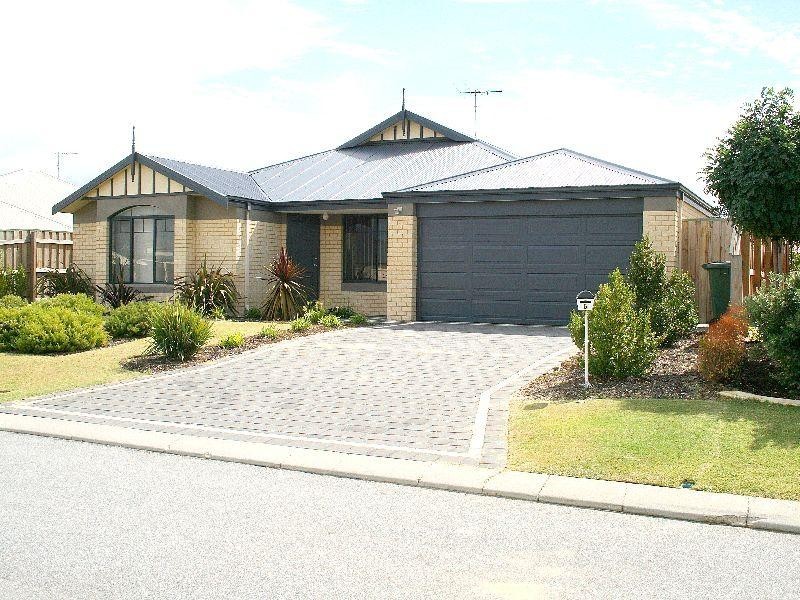 6 Tingle Way, Halls Head WA 6210