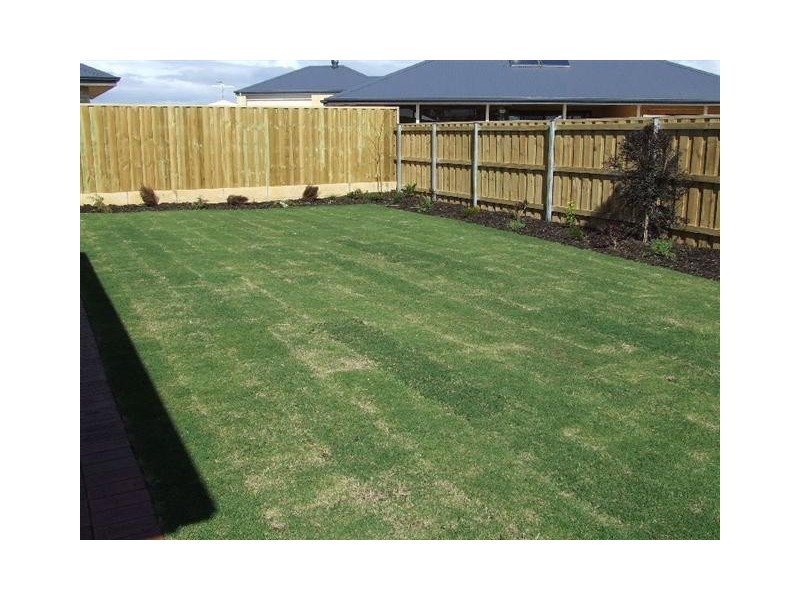 40 Carissa Turn, Halls Head WA 6210