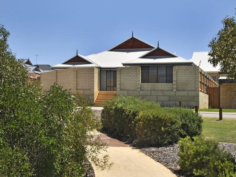 18 Asper Way, Halls Head WA 6210