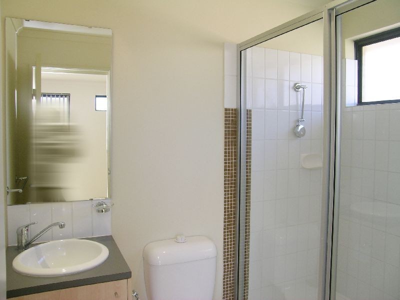 25/1 Mariners Cove Drive, Dudley Park WA 6210