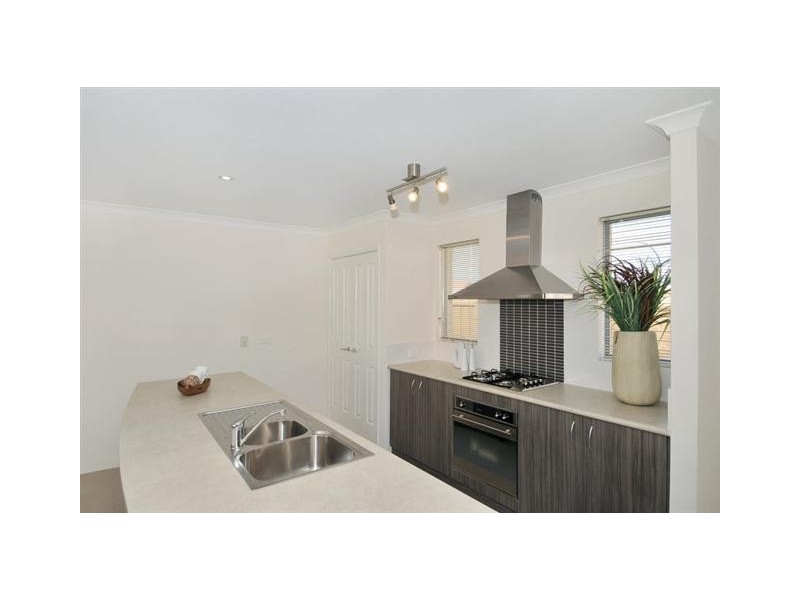 36 Seascapes Boulevard, Halls Head WA 6210