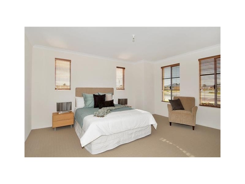 36 Seascapes Boulevard, Halls Head WA 6210
