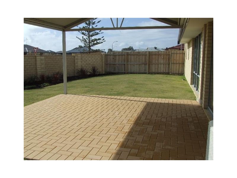 36 Seascapes Boulevard, Halls Head WA 6210