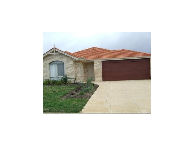 18 Sugarwood Terrace, Halls Head WA 6210