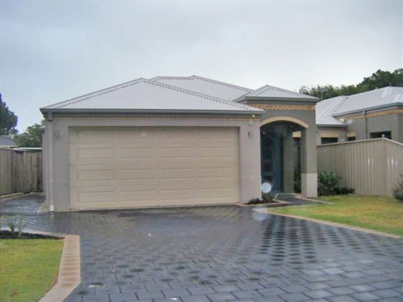 A/4 Nookie Street, Dudley Park WA 6210