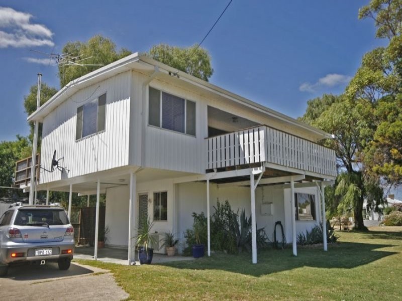 36 Leighton Road, Halls Head WA 6210