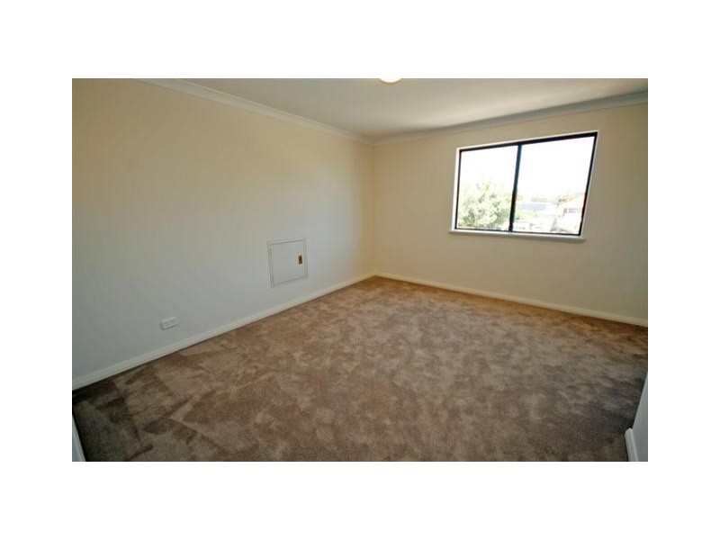 2/54 Davey Street, Mandurah WA 6210