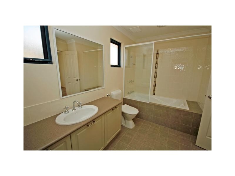 2/54 Davey Street, Mandurah WA 6210