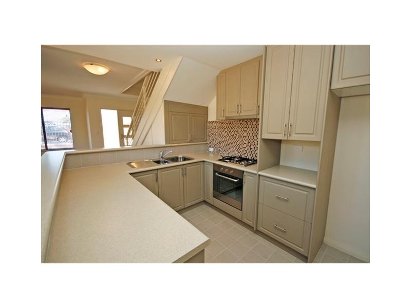 2/54 Davey Street, Mandurah WA 6210