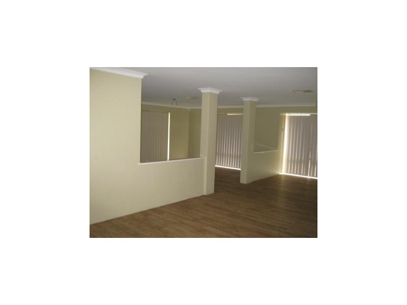 42 Carissa Turn, Halls Head WA 6210