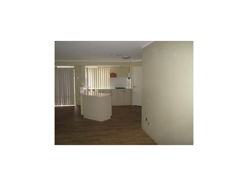 42 Carissa Turn, Halls Head WA 6210
