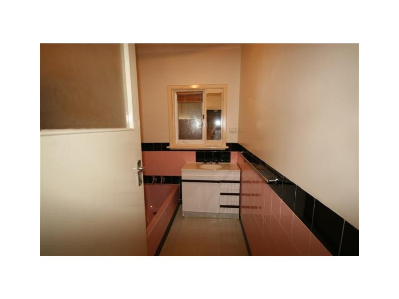 47 Leslie Street, Dudley Park WA 6210