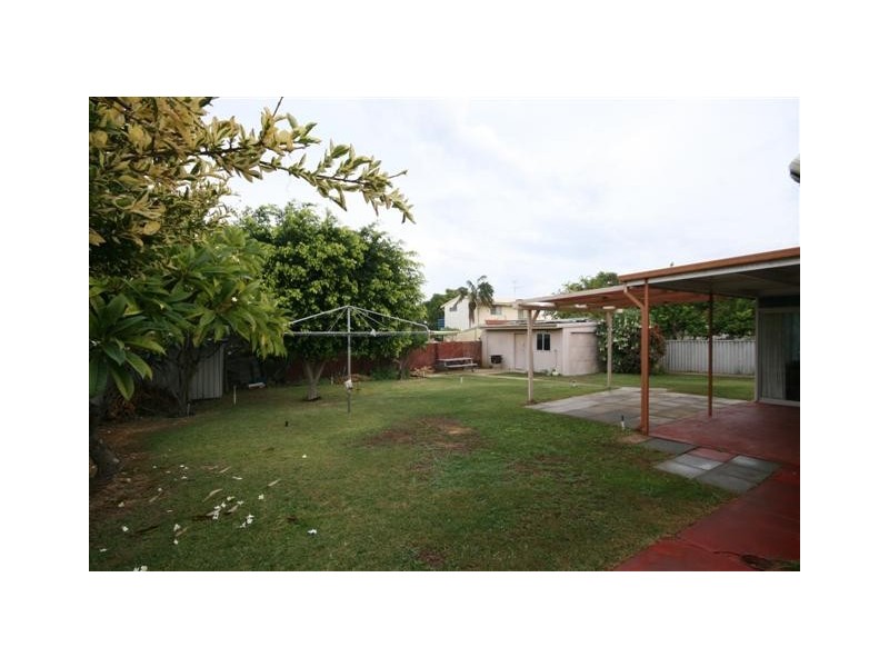 47 Leslie Street, Dudley Park WA 6210