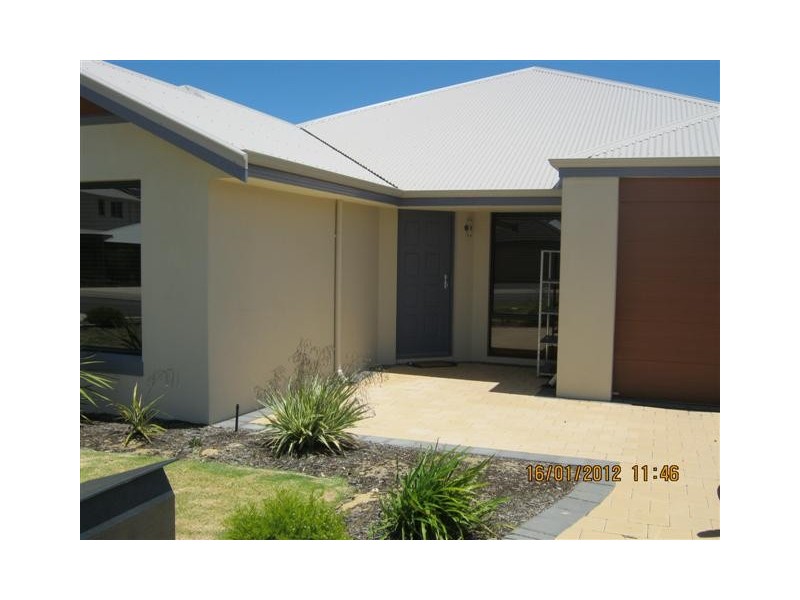 98 Hudson Drive, Dudley Park WA 6210