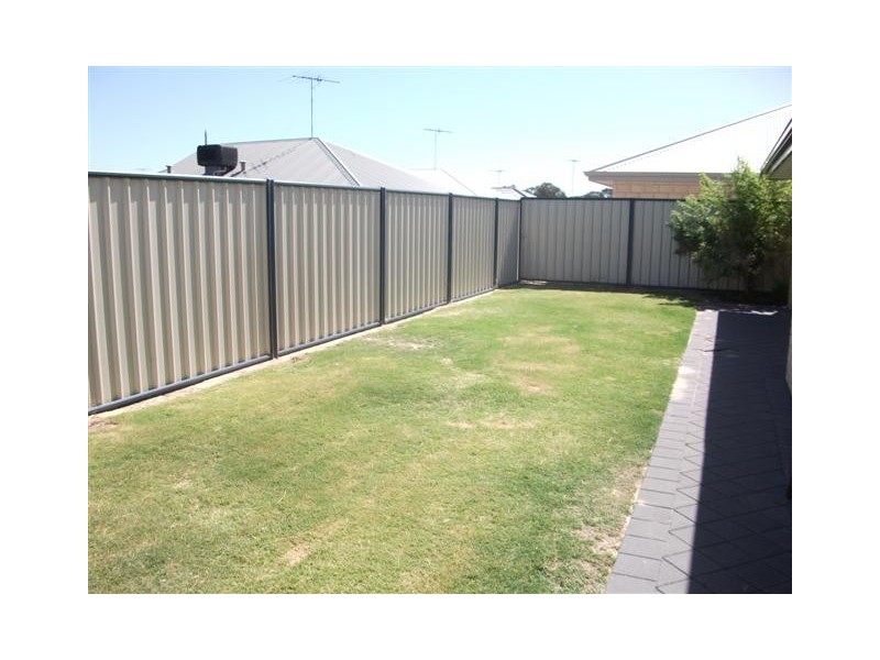 3 Philmont Way, Meadow Springs WA 6210