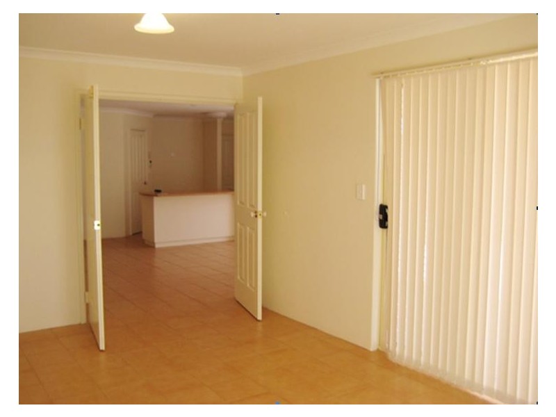 46 Paradise Circuit, Halls Head WA 6210