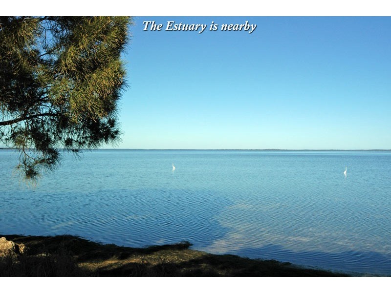 18 Anhinga Trail, Dudley Park WA 6210