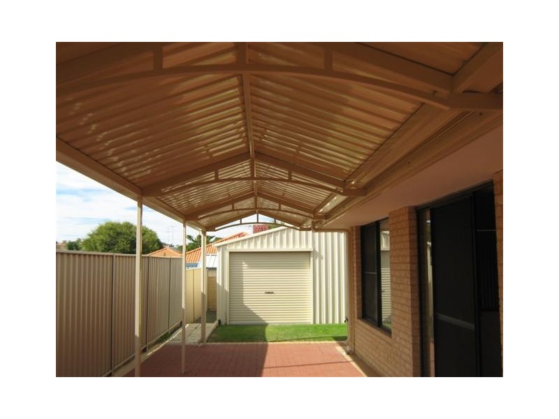 44 Paradise Circuit, Halls Head WA 6210