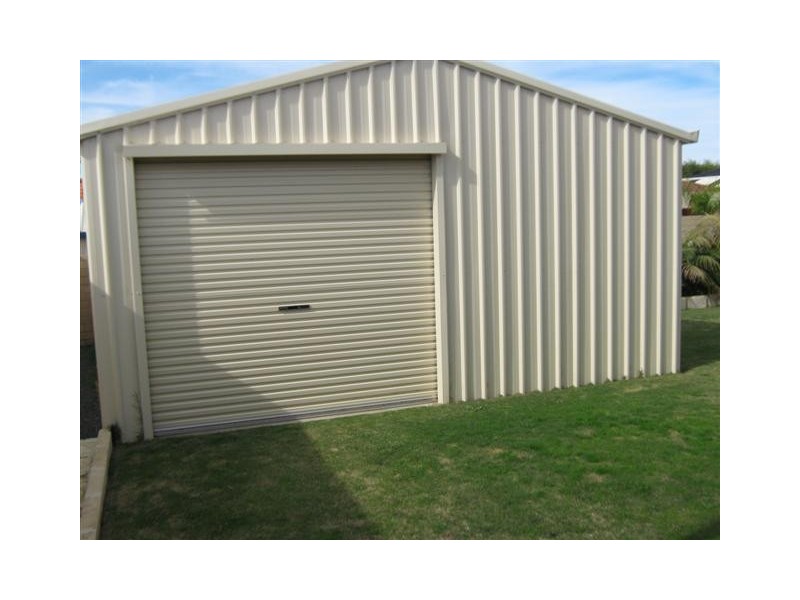 44 Paradise Circuit, Halls Head WA 6210