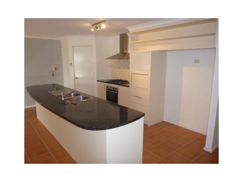 22 Seascapes Boulevard, Halls Head WA 6210