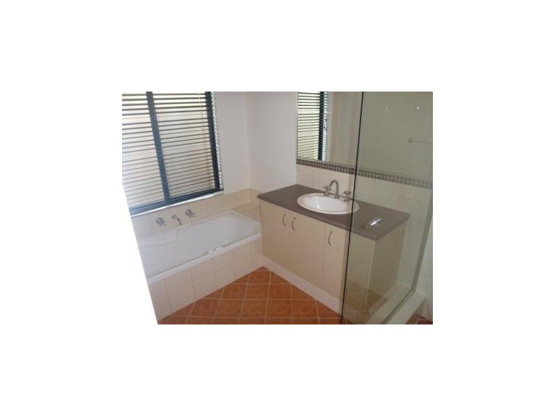 22 Seascapes Boulevard, Halls Head WA 6210