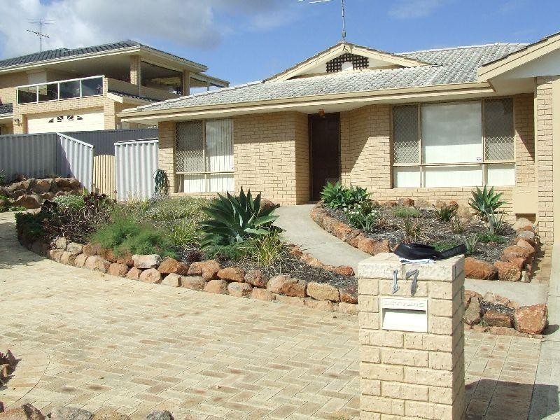 17 Seawind Drive, Silver Sands WA 6210