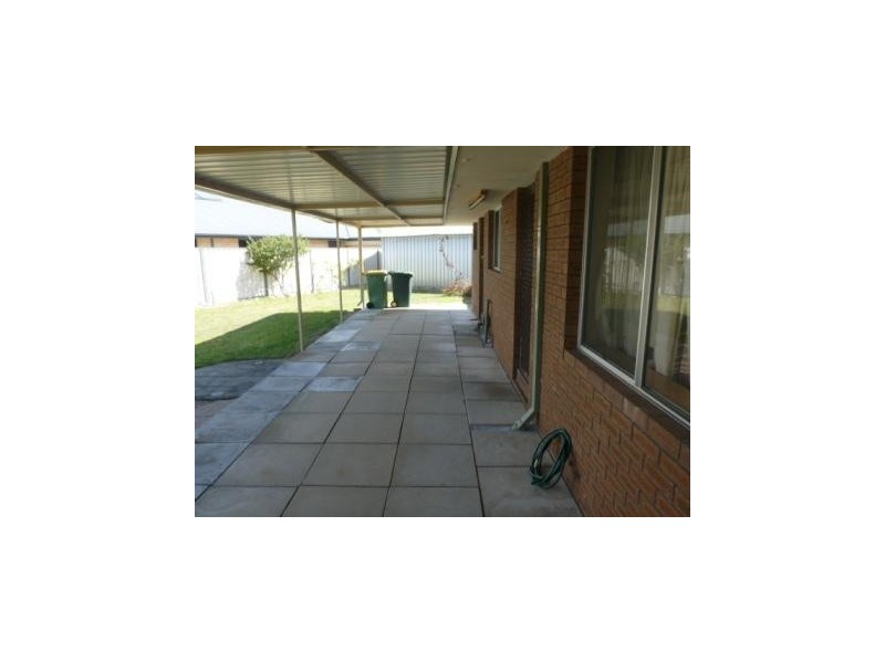 2 Challenger Road, Madora Bay WA 6210