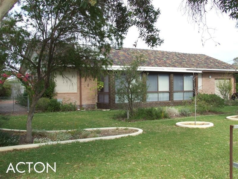 63 Churchill Avenue, Dudley Park WA 6210