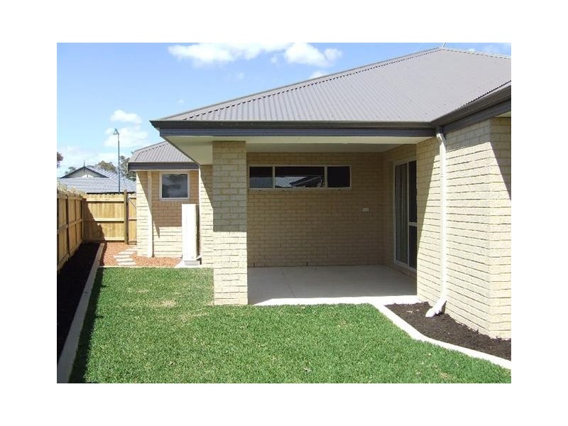 94 Hudson Drive, Dudley Park WA 6210