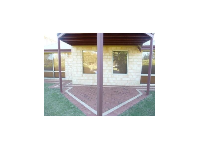 61 Darwin Terrace, Dudley Park WA 6210