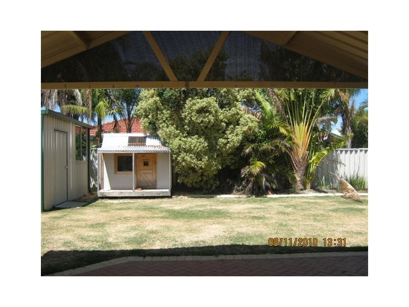 16 Crowthorn Crescent, Erskine WA 6210