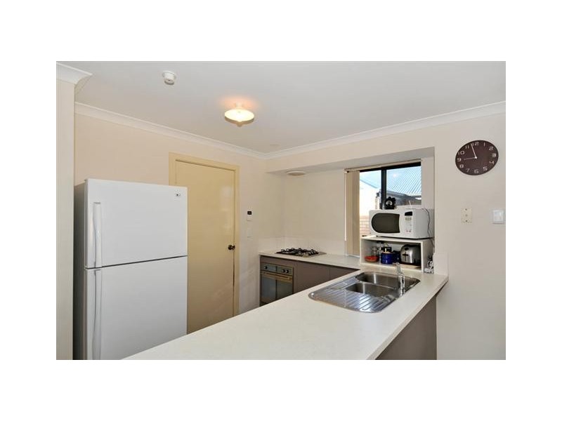 4 Torquay Way, Secret Harbour WA 6173