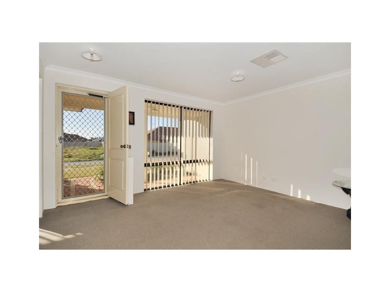 4 Torquay Way, Secret Harbour WA 6173