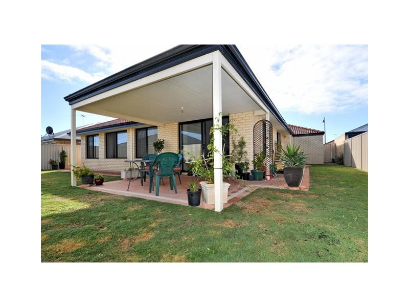 4 Torquay Way, Secret Harbour WA 6173