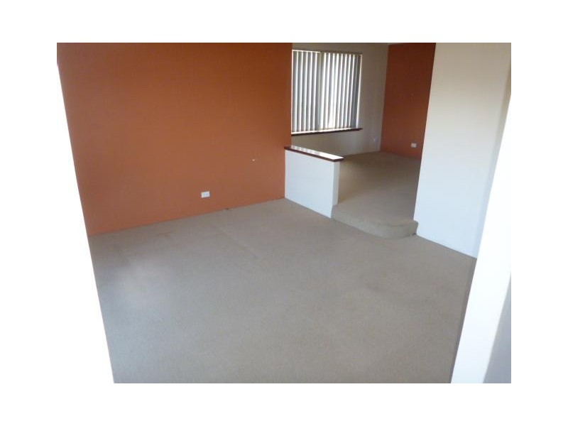 11 Yorrell Place, Halls Head WA 6210