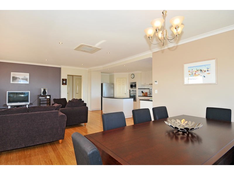 2 Cranbrook Crescent, Dawesville WA 6211