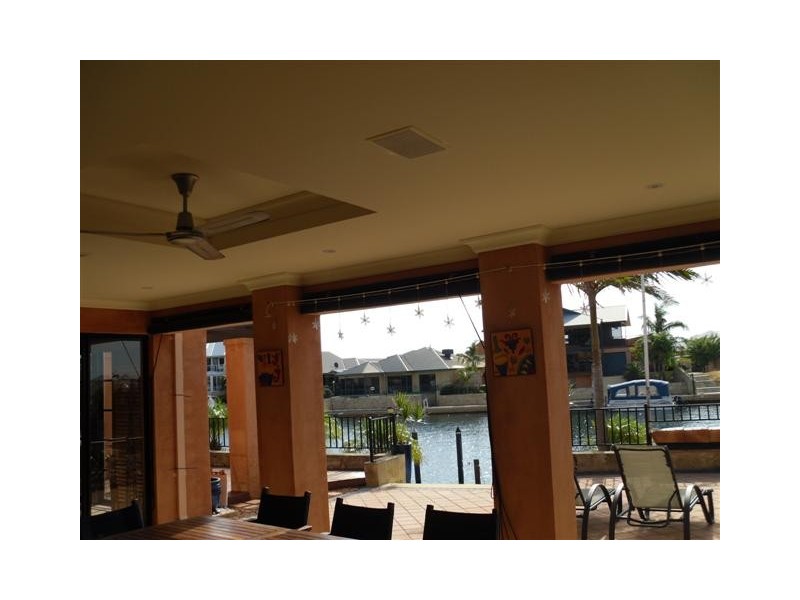 25 Starfire Close, Halls Head WA 6210