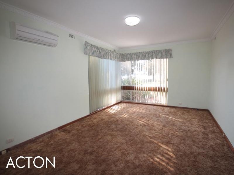 1 Carter Street, Halls Head WA 6210