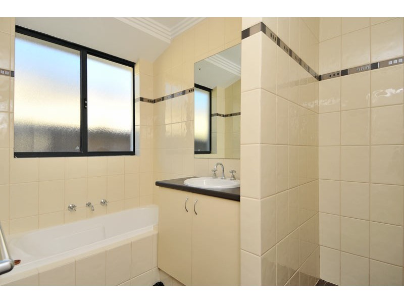 27 Pacifica Way, Dudley Park WA 6210